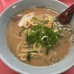 変わらない味、濃厚でクリーミーなラーメン！伏見の老舗店「ラーメン銀閣」