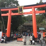お酒の神様・京都松尾大社で月イチ開催のフリーマーケット！驚きの掘り出し物もアリ☆「亀の市」