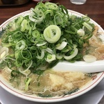 ねぎ山盛りで安定の美味しさ！木屋町で飲んだ〆麺にもオススメ「魁力屋　河原町三条店」