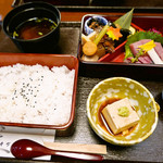 限定20食の二重弁当のランチが大人気！気軽にリーズナブルに本格的な和食を楽しめる「寺町西むら」