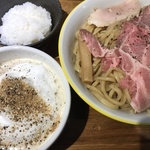 これぞカプチーノつけ麺！イタリアの風が吹くラーメン「らー麺や-与-（あたう）」【開店】