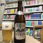 本屋なのにディープ立ち飲み！その雰囲気にどハマリする人続出！京都駅近くの「遠藤書店」