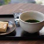 本物のお茶の味わいを！1860年創業の歴史を持つ茶商「辻利 宇治本店」の旗艦店！