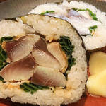 理髪店跡のカウンター割烹！名物の鯖寿司が食べてたくて「和食晴ル」＠四条烏丸の巻っす