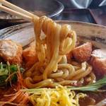 地元支持率の高い人気うどん店！辛口カレーうどんが旨い！「京うどん 纏（まとい）」