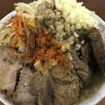 本家超え？！人気二郎系ラーメン店の新店がオープン！「ラーメン荘 地球規模で考えろ ソラ」