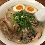 ※閉店　大阪・梅田の人気濃厚ラーメンを京都駅で！特製タレがアクセントに「あらうま堂」