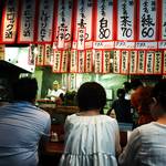 祗園の中心で酒蔵直営のコスパ最強居酒屋！ワールドワイドな人気で行列必至！！「遊亀」【京都祗園】