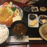 山科の隠れ家定食屋さんでビッグアジフライ定食を「漬物割烹 ふく井」＠山科勧修寺の巻っす