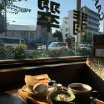 哀愁感じて委員会★昭和風情溢れる老舗純喫茶＊「喫茶 翡翠（ひすい）」【北大路】