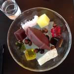 【京都モダン茶寮】味わいも空間も優美さで満ちる＊虎屋菓寮 京都一条店 （とらやかりょう）
