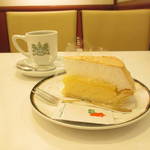 京都の定番カフェでオススメケーキを★イノダコーヒ コーヒーサロン店【四条烏丸】