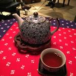 御所南に位置するまどろみの小劇場カフェ 「MONTAGE（モンタージュ）」