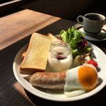 【NEW】自家製ジューシーソーセージ★モーニングスタート★サラサ Pausa