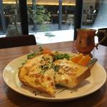 “進々堂のパン”を迎えモーニングメニューが一新★とろふわチーズエッグトースト「からふね屋珈琲店」【聖護院】