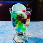 【京都老舗カフェ】惑わせるゼリーポンチ ｜青の幻想美「喫茶ソワレ」