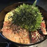 【売切御免】500円の海鮮丼ランチ！夜は自家製の豆腐料理が目玉「唐草屋（からくさや）」