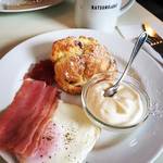 【京都モーニングめぐり】パンケーキやスコーンが大人気！行列ができる有名パンケーキ店の系列店「松之助 京都本店」【京都文化博物館スグ】