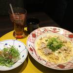 百花繚乱の創作京風パスタ「先斗入ル （ポントイル）」【四条河原町】