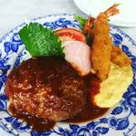 【京都北白川】学生時代を彷彿させる懐かしの洋食喫茶店！肉汁湧き出すハンバーグが名物メニュー☆「ジュネス」