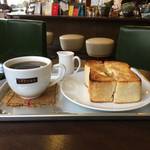 トーストフェチ必食の厚切りトースト「チタチタ喫茶」【堀川丸太町】