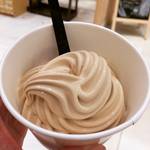 【四条河原町】バリスタ仕込みのエスプレッソ入りソフトクリームが注目大！京都マルイ店限定☆「ウニール」