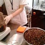 Bean to Bar の草分け！京都の人気チョコショップ「Dari K（ダリケー）」のワークショップに参加してみた！