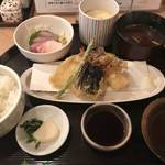 お造り付きの美味しい天ぷら定食が1080円！四条烏丸の「有旬菜 天ぷら 有馬」