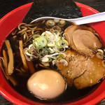 新福菜館もビックリの真っ黒スープ！京都で富山ブラックを「麺屋いろは」