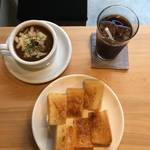 映画にでてきそうないにしえ喫茶★トースト Meets カレー★「菊しんコーヒー」【東山安井】
