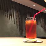 【モダンにちょっと一息】長居必至の快適さ＊ Hid's cafe&bar ✳︎（ヒッズカフェ＆バー）（三条京阪）