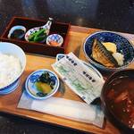 【京都モーニング】しっぽり町家で和の朝食・豚汁御膳！今なら割安！！朝７時オープン「京都ダイニング正義（マサヨシ）」【河原町三条】