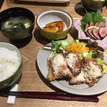 お肉が美味しいこだわり洋食店「デェイブキッチン」山科 薬科大前の巻