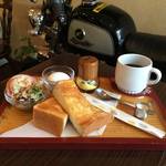 【12月に閉店】京都老舗喫茶モーニング＊44年間ありがとう＊喫茶HIRO（キッサヒロ）【堀川四条】