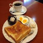 京都おすすめモーニング！コーヒーゼリーは必食★「ケーキとあっくん」【三条会商店街】