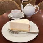 ビッグサイズのケーキ｜心まで満たせるケーキカフェ★ハーブス【藤井大丸】