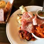 ※閉店　ビジネス街のコスパ最強の人気イタリアン！1000円で満腹ランチ「ラットンゾーロドーロ」【四条烏丸】