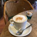 ほっこり暖炉であったまろう★香り立つカプチーノ＊FOODIES CAFE NIFTY （フーディーズカフェ ニフティ）【国際会館】