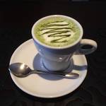 体の芯からほっこり温まる酒粕入り抹茶ドリンク★月のとき【伏見カフェ】