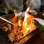 京都焼肉ホルモンのコスパ最強の名店！名物ホソはワイルドに火柱上げて☆「アジェ」【清水五条】