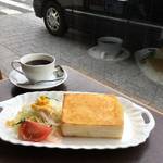祇園 花見小路に佇むノスタルジックな喫茶店＊「NOEN（ノウエン）」【京都カフェ】