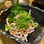 ＴＶにでて話題！鰤モツがイチオシの居酒屋「伏見の隠れ家 てっぽう」