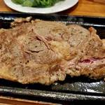 今出川エリアのお手軽ステーキ店「エフシー&ダイニング・テーブル 京都御所店」