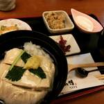 【京都ランチめぐり】正月明けは癒しの生ゆば丼ランチ！大豆の味がこだまする☆「とうふ処 豆雅傳（とうがでん）」
