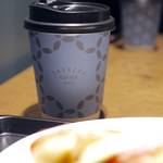 【1/15 オープン】カフェもイカリヤクオリティ 自家焙煎コーヒーも飲める「IKARIYA COFFEE KYOTO（イカリヤコーヒーキョウト）」