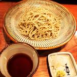 【京都ランチめぐり】注目スポット柳小路の隠れ家的名店！昼飲みが似合いすぎる本格手打ち蕎麦店「そば酒まつもと」