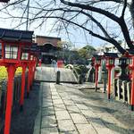 【京都神社めぐり】ご利益総なめの『京都十六社朱印めぐり』15社目！京都駅スグで新幹線背景の太鼓橋のある参道「六孫王神社」