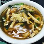 【京都駅界隈】自家製京風細うどんが人気の有名店！たぬきうどんバリエーション注目☆「大阪屋」
