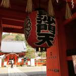 2018京都桜開花情報☆秋は紅葉・春は桜の名所！境内の枝垂桜が注目スポット「山科毘沙門堂門跡」