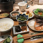 大満足、京の朝ごはん｜京都・烏丸御池にある人気おばんざい店「旬菜いまり」